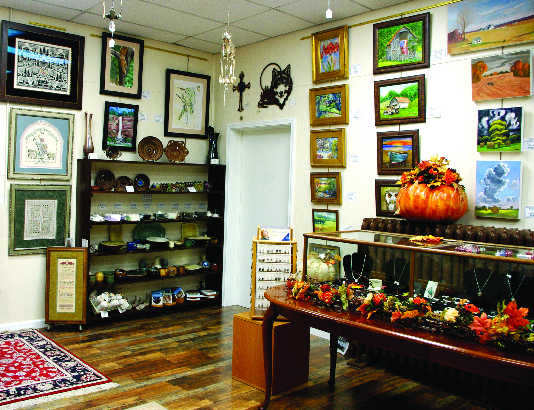 Art and fine crafts fill Barr Photographics