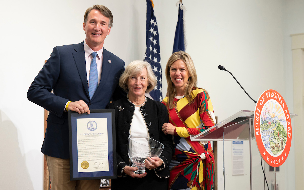 The Governor and First Lady presented the Spirit of Virginia Award to William King Museum of Art in Abingdon, VA. The Governor presented a proclamation in honor of Executive Director Betsy K. White. (